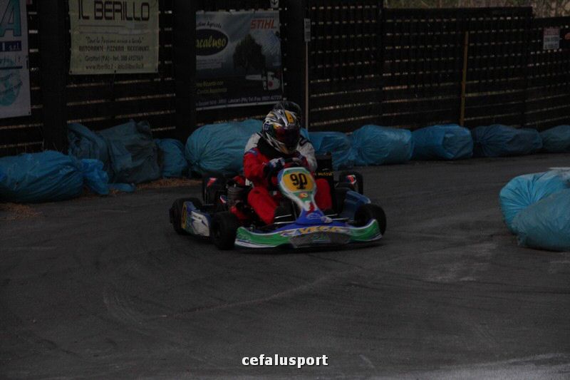111120 sport2 461_tn.jpg